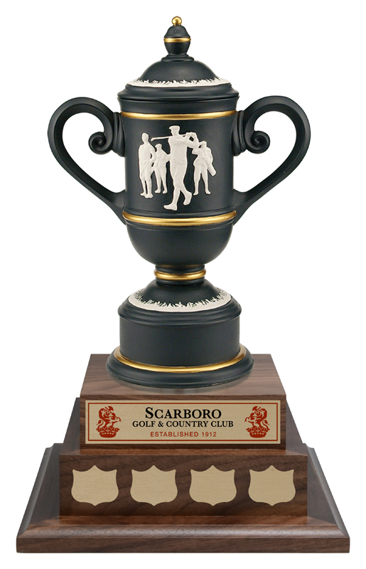 Coupe golf annuelle vintage base noyer