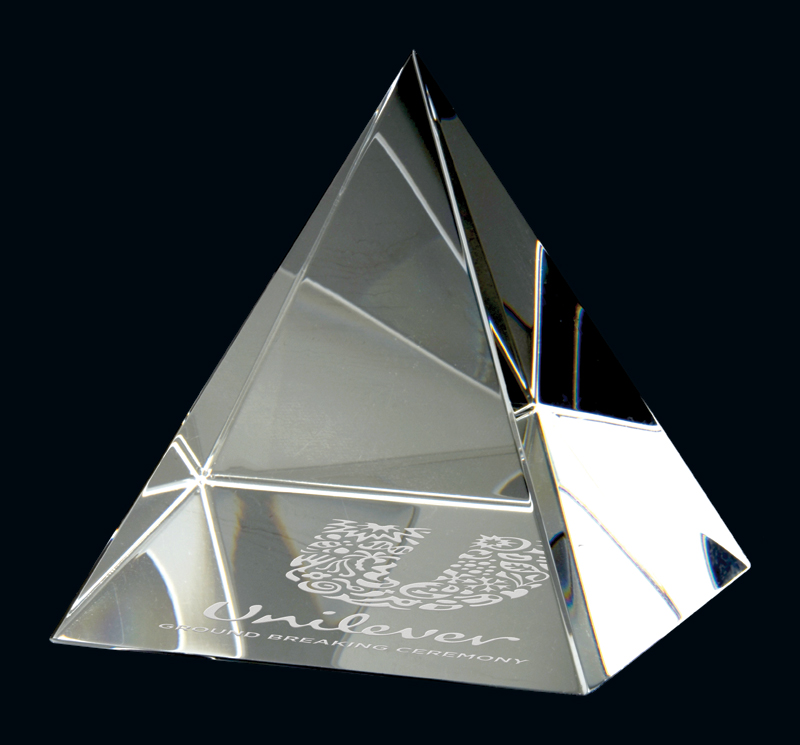 Presse-papier cristal pyramide